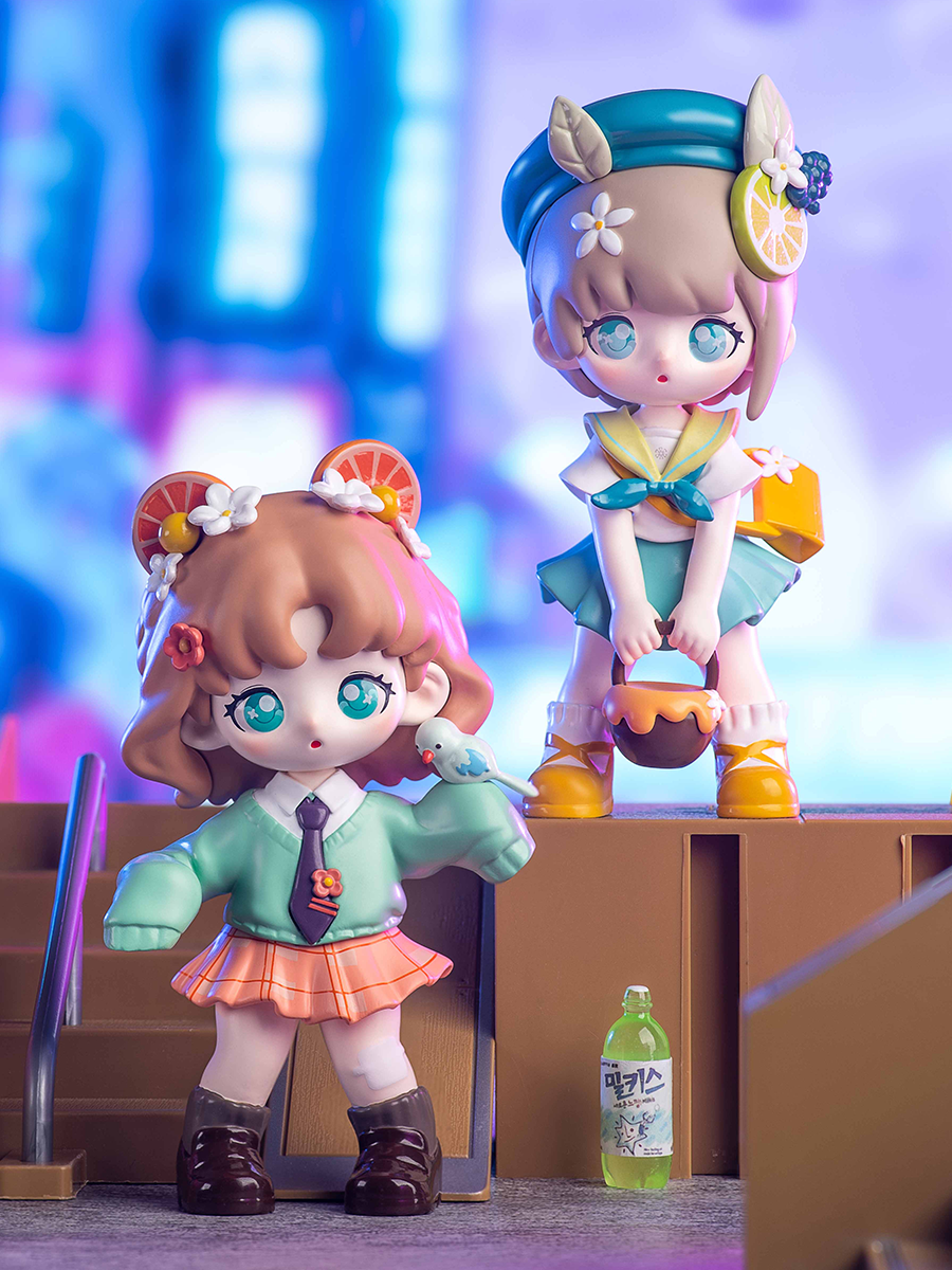 Teennar Dolls Simon’s Club Doll Mystery Box